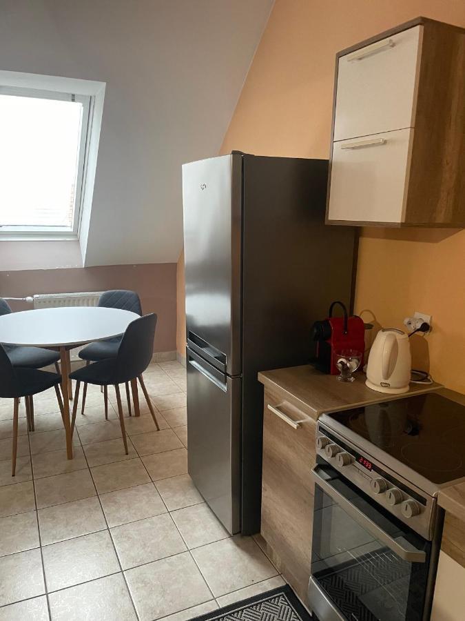 Palank Apartman Mosonmagyaróvár 外观 照片
