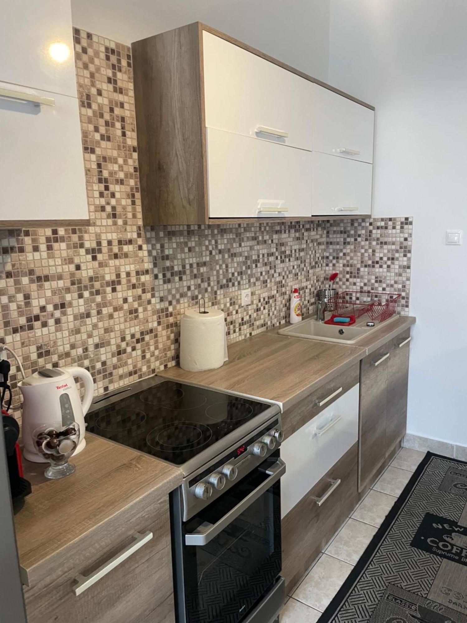 Palank Apartman Mosonmagyaróvár 外观 照片