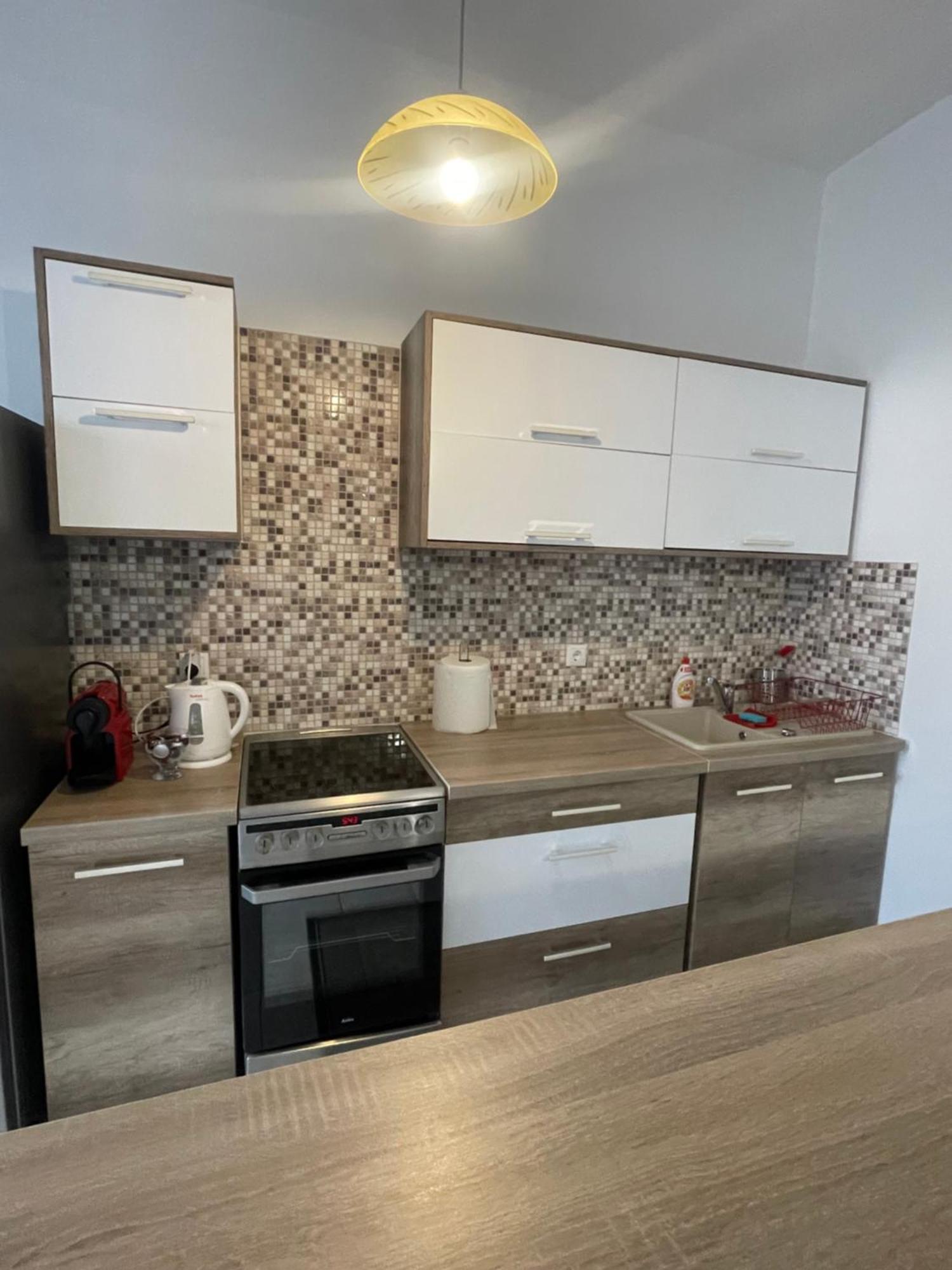 Palank Apartman Mosonmagyaróvár 外观 照片